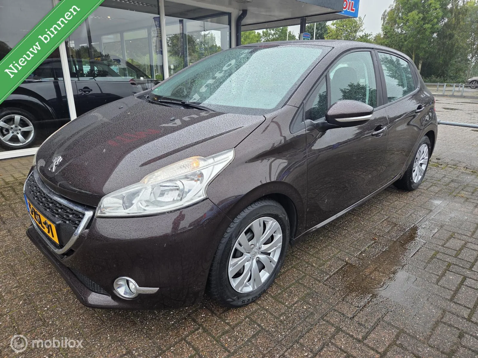 Peugeot 208 (2012) — foto 1