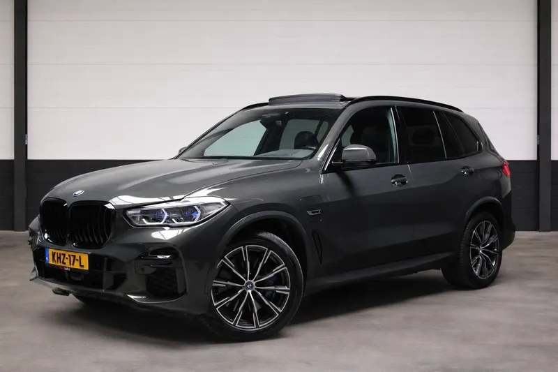 BMW X5 (2022)