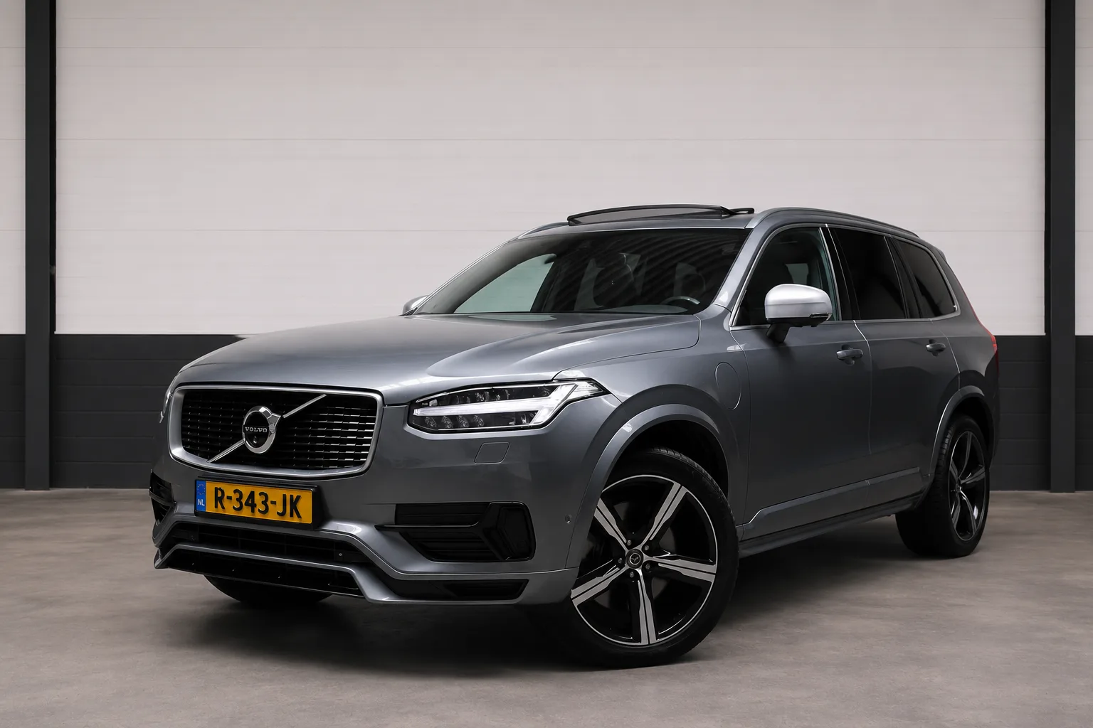 Volvo XC90 (2017) — foto 1