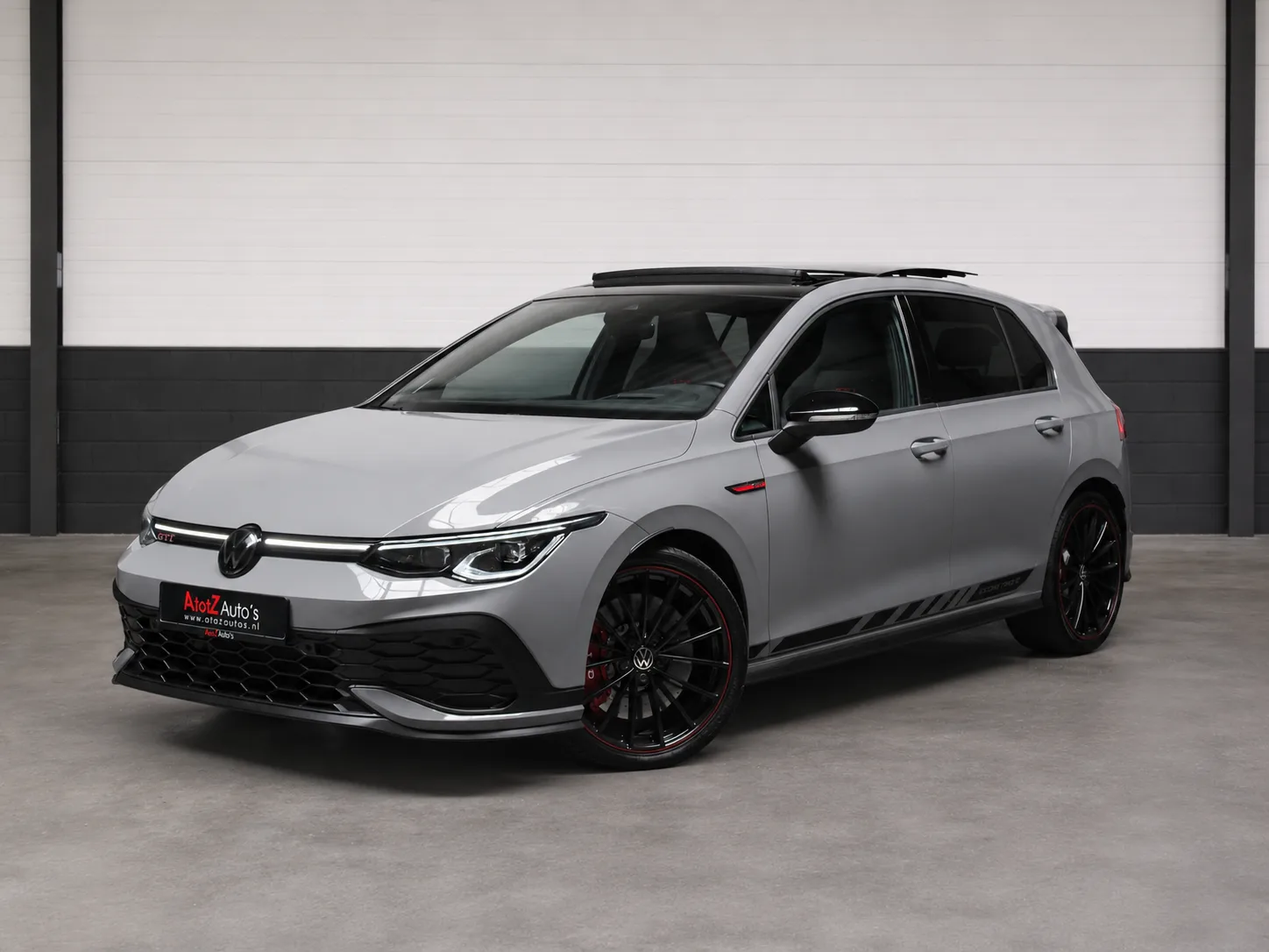 Volkswagen Golf (2023) — foto 1