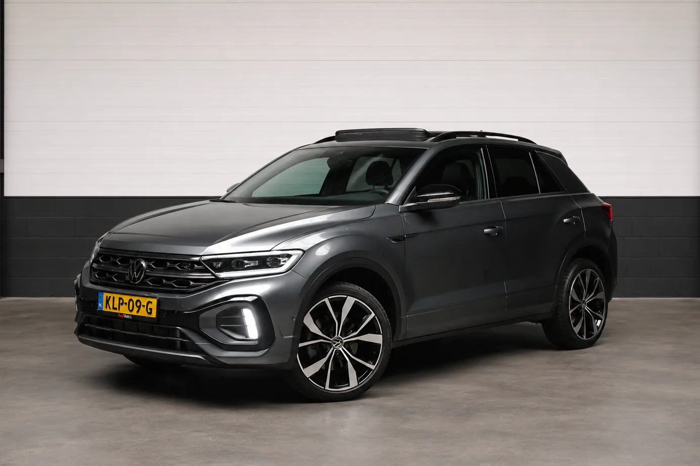Volkswagen T-Roc (2025) — foto 1