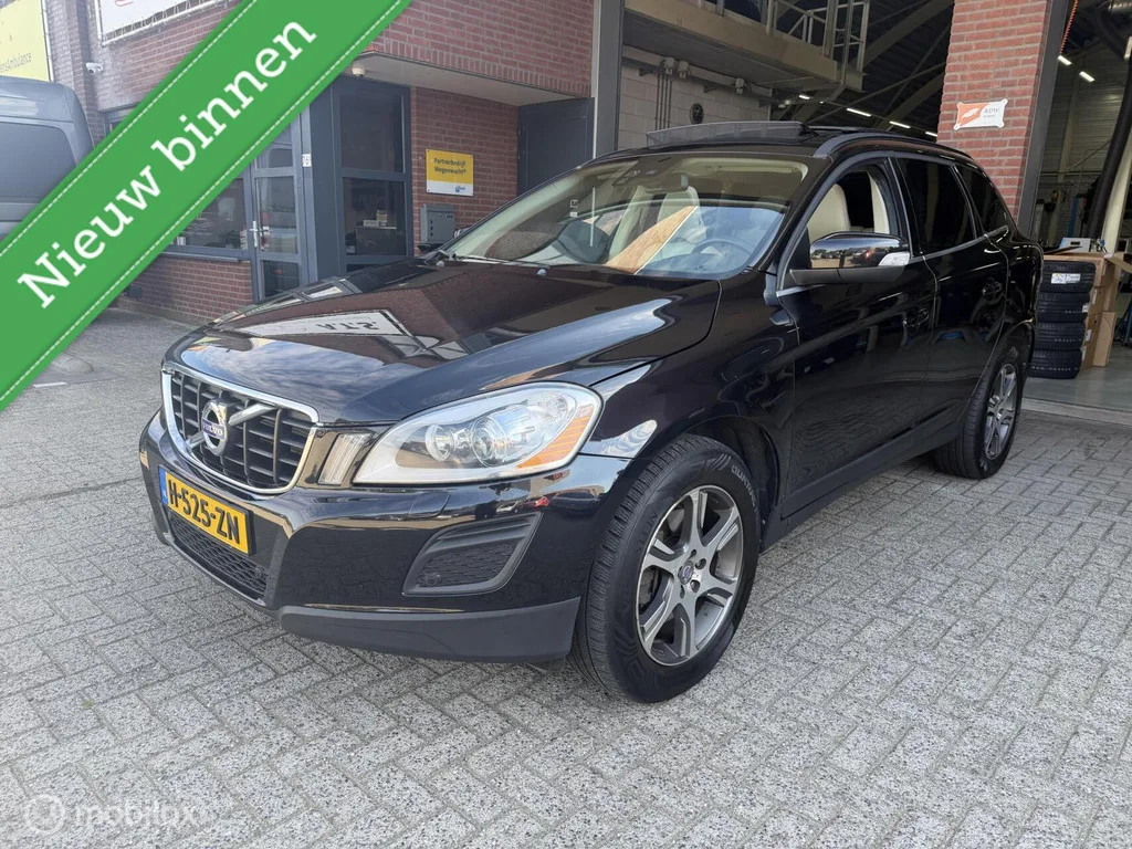 Volvo XC60 (2011) — foto 1