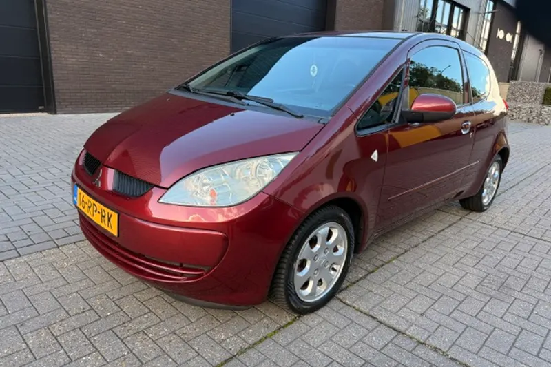 Mitsubishi Colt (2005)