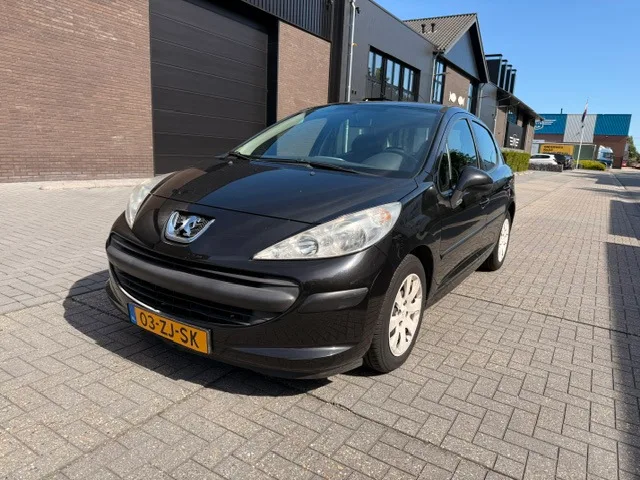 Peugeot 207 (2008) — foto 1