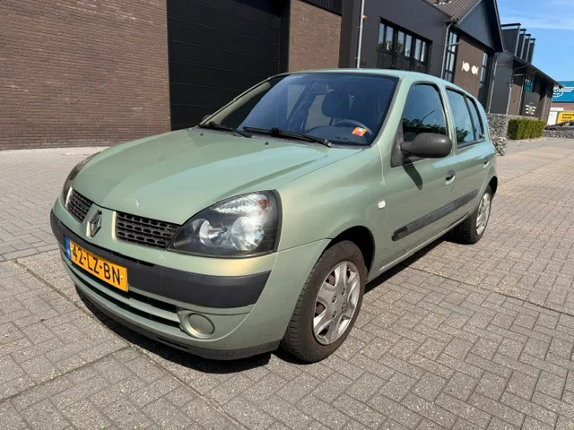 Renault Clio (2003) — foto 1