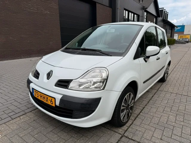 Renault Grand Modus (2009) — foto 1