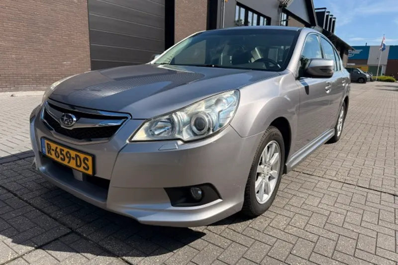 Subaru Legacy (2010)