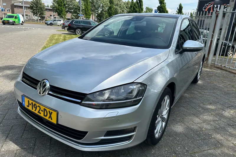 Volkswagen Golf (2014)