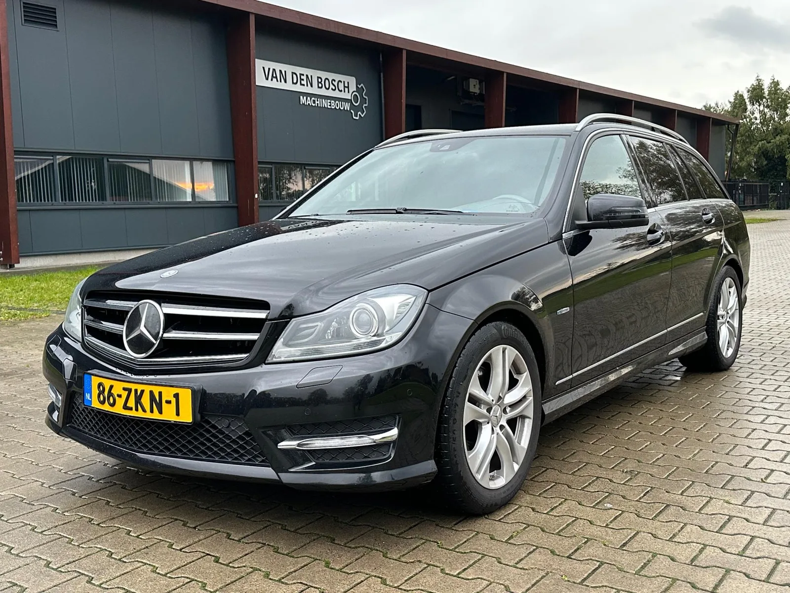 Mercedes-Benz C-Klasse (2012) — foto 1