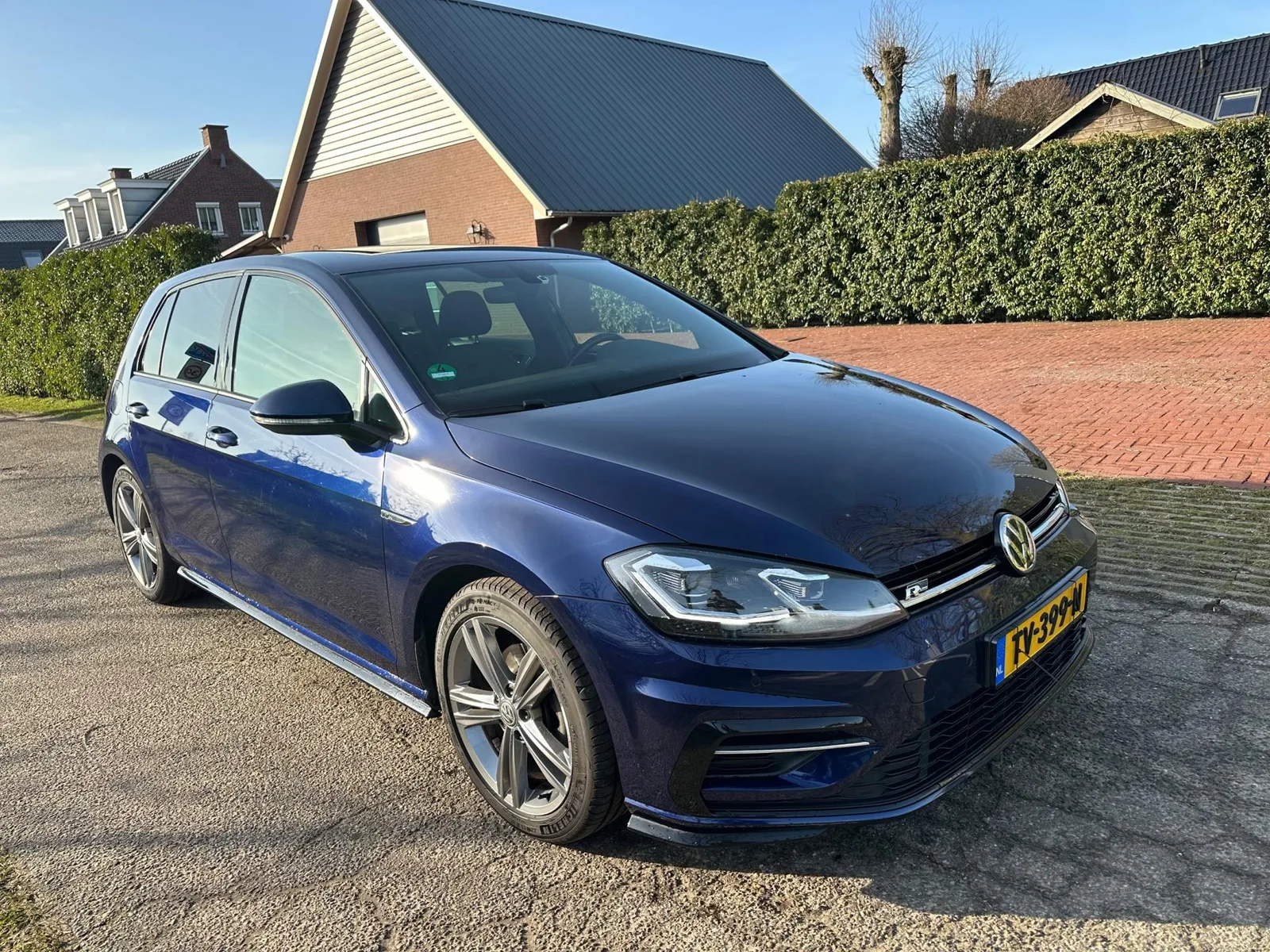 Volkswagen Golf (2018) — foto 1