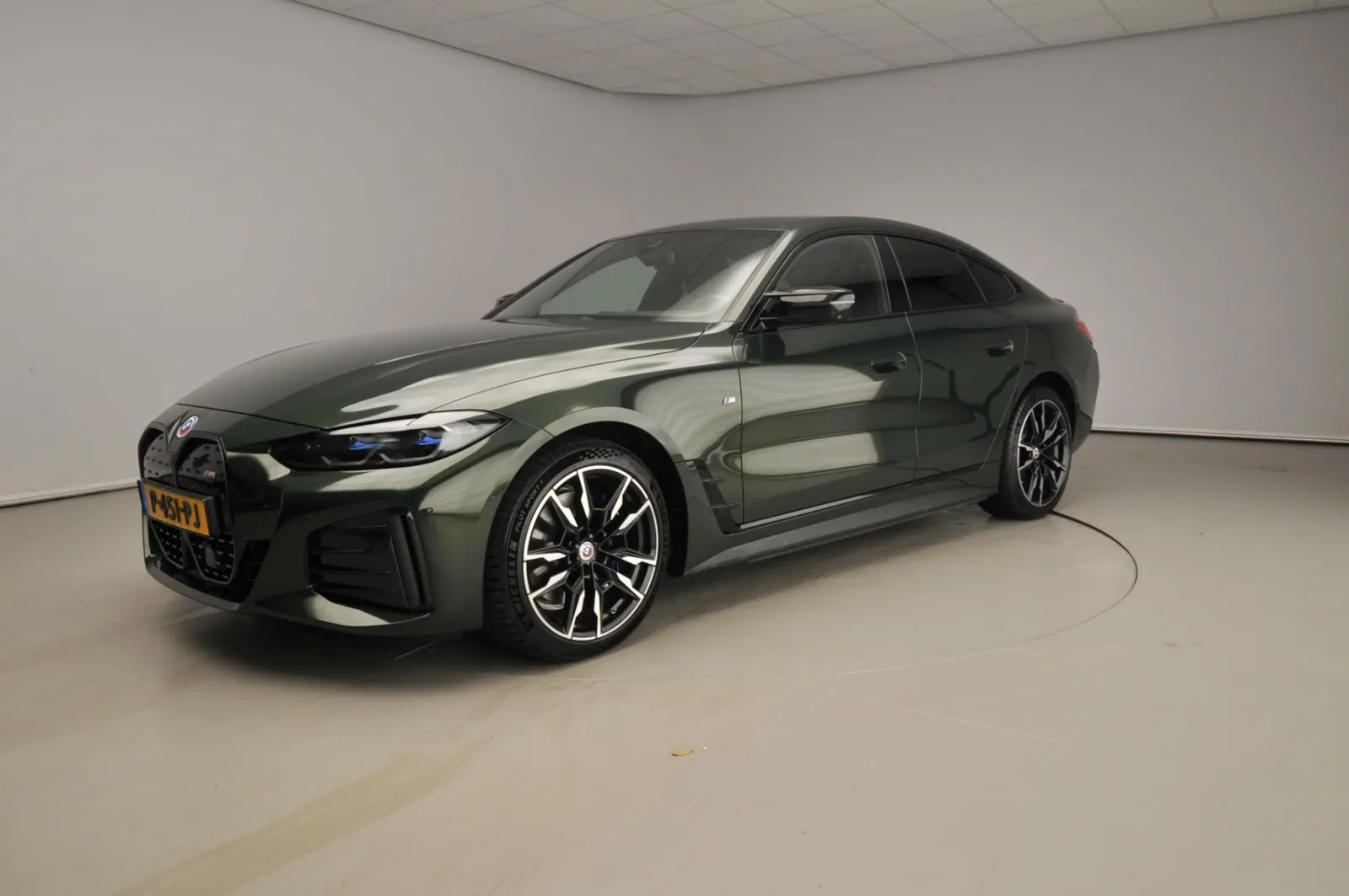 BMW i4 (2022) — foto 1