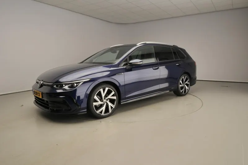 Volkswagen Golf (2022)