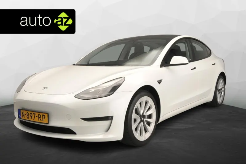 Tesla Model 3 (2021)