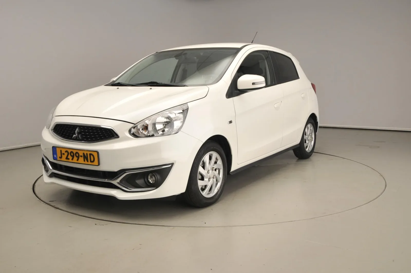 Mitsubishi Space Star (2020) — foto 1