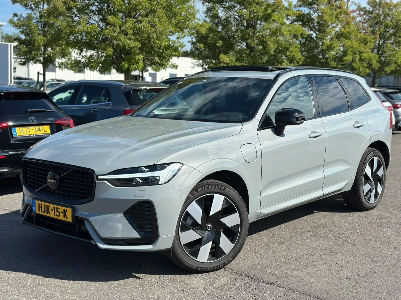 Volvo XC60 (2024) — foto 1