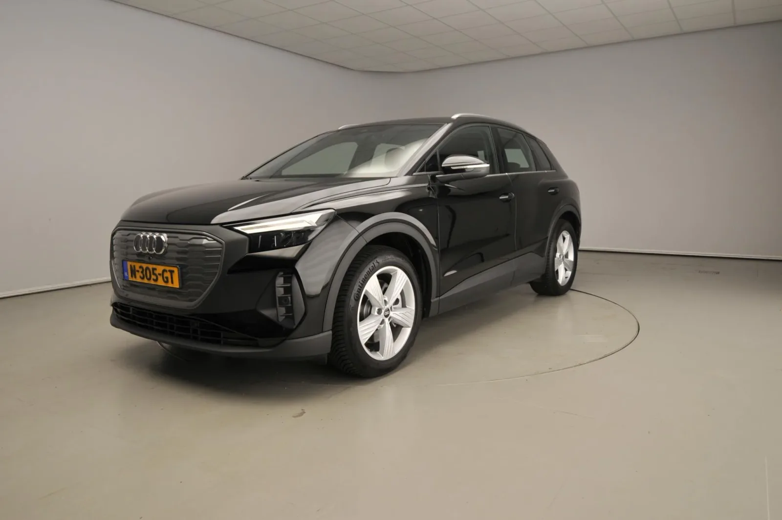 Audi Q4 e-tron (2021) — foto 1