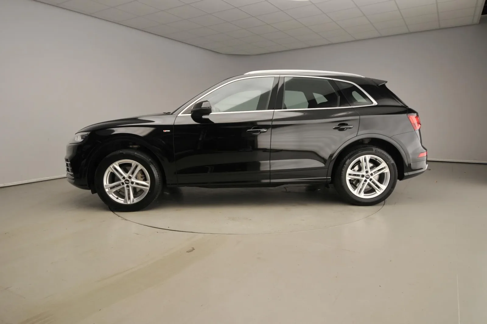 Audi Q5 (2018) — foto 1