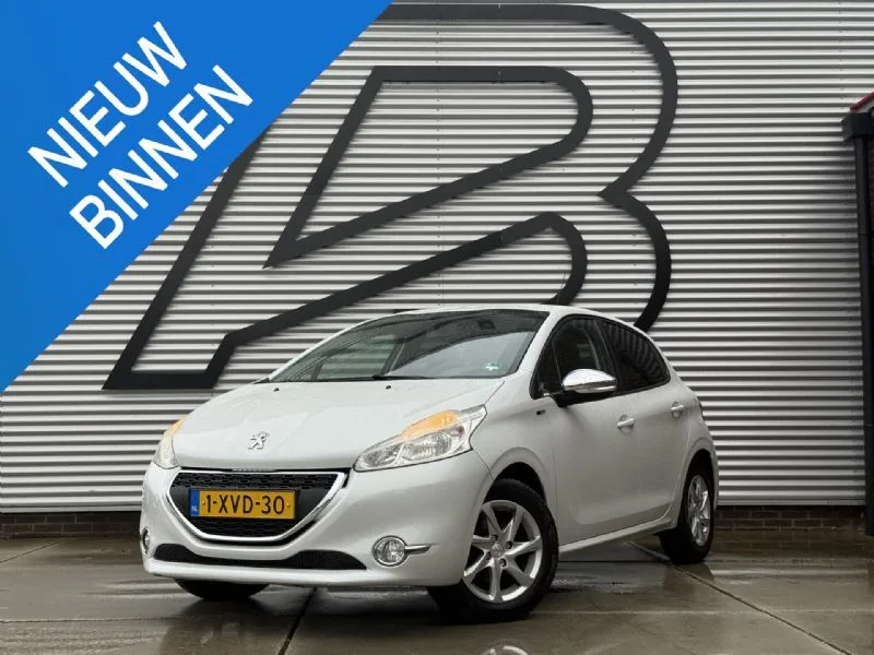 Peugeot 208 (2014) — foto 1