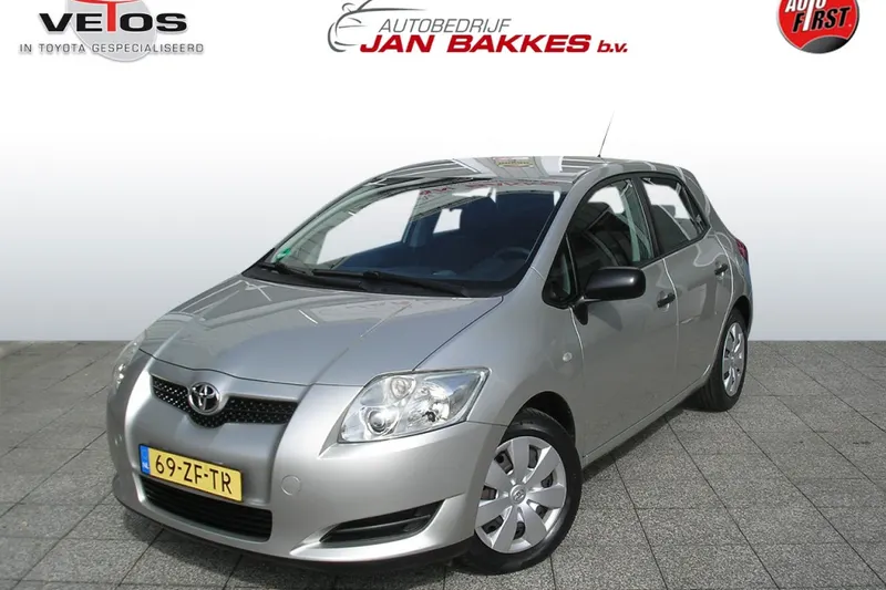 Toyota Auris (2008)