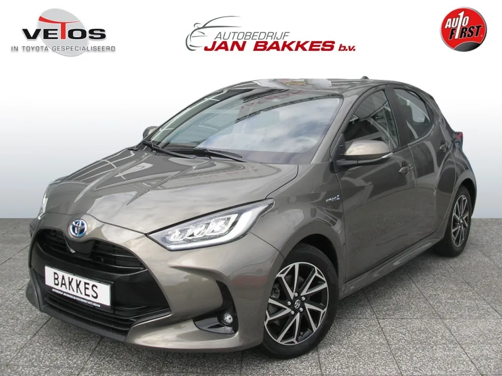Toyota Yaris (2022) — foto 1