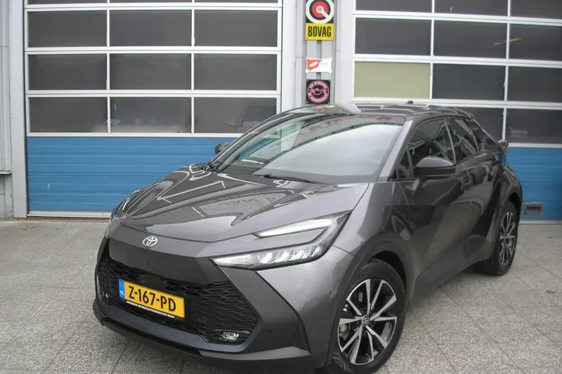 Toyota C-HR (2024)
