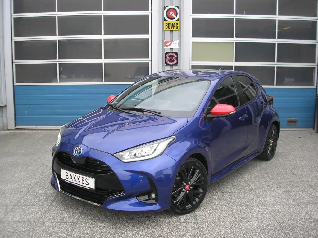 Toyota Yaris (2021) — foto 1