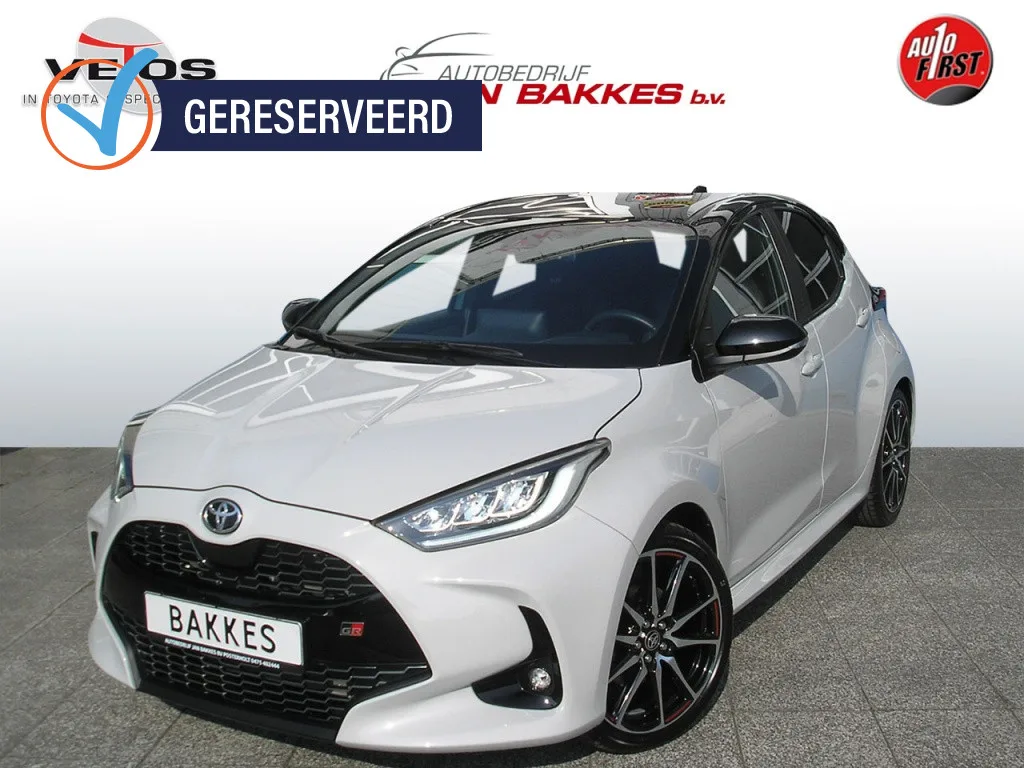 Toyota Yaris (2023) — foto 1