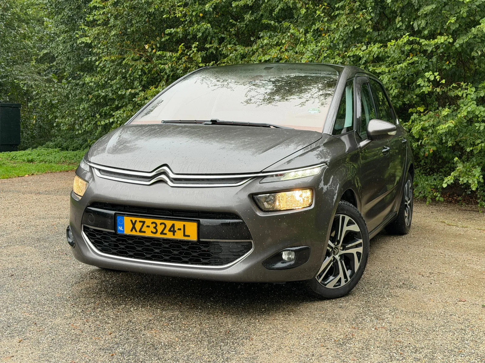 Citroën C4 Picasso (2016) — foto 1