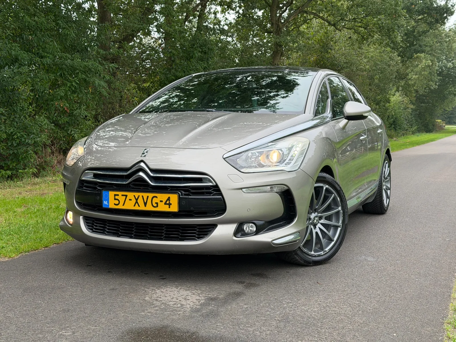 Citroën DS5 (2012) — foto 1