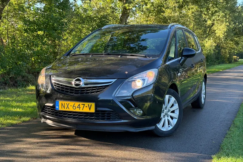 Opel Zafira (2016)