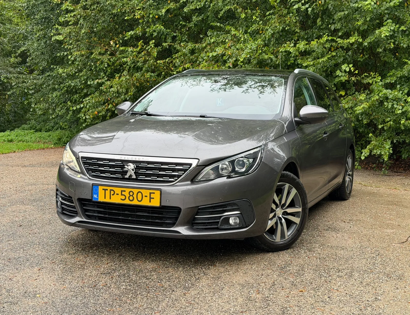 Peugeot 308 (2018) — foto 1