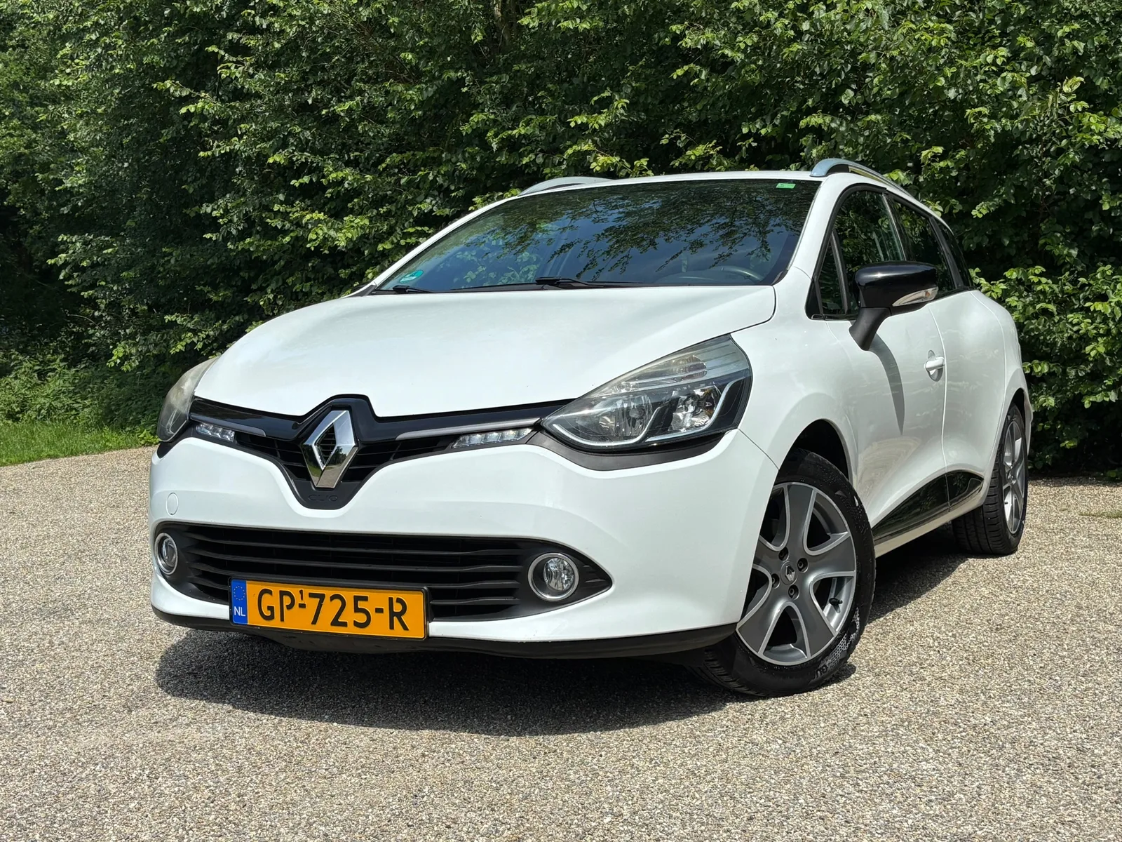 Renault Clio (2015) — foto 1