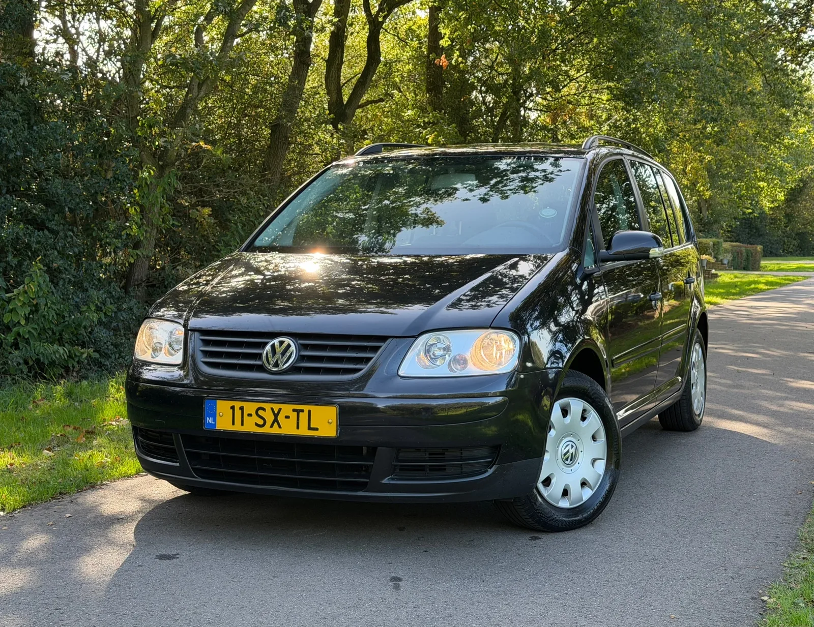 Volkswagen Touran (2006) — foto 1