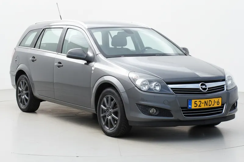 Opel Astra (2010)