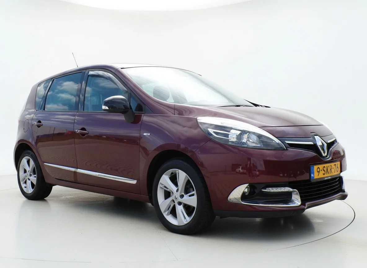 Renault Scénic (2013) — foto 1