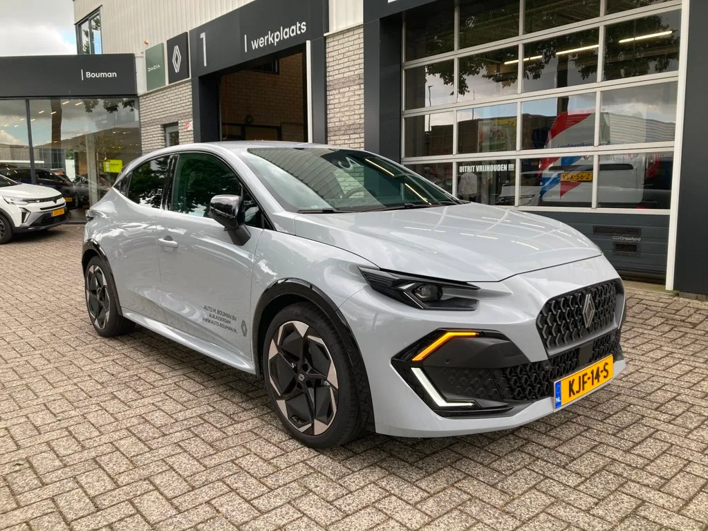 Renault Clio (2026) — foto 1
