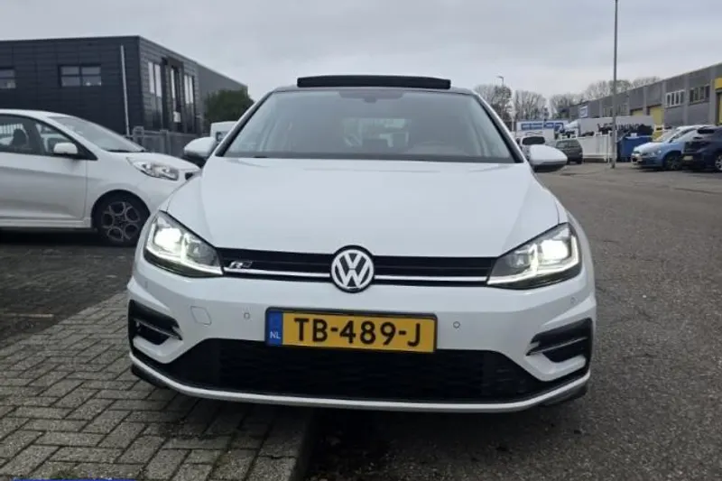 Volkswagen Golf (2018)