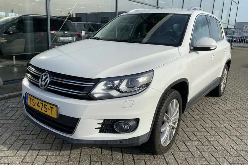 Volkswagen Tiguan (2012)