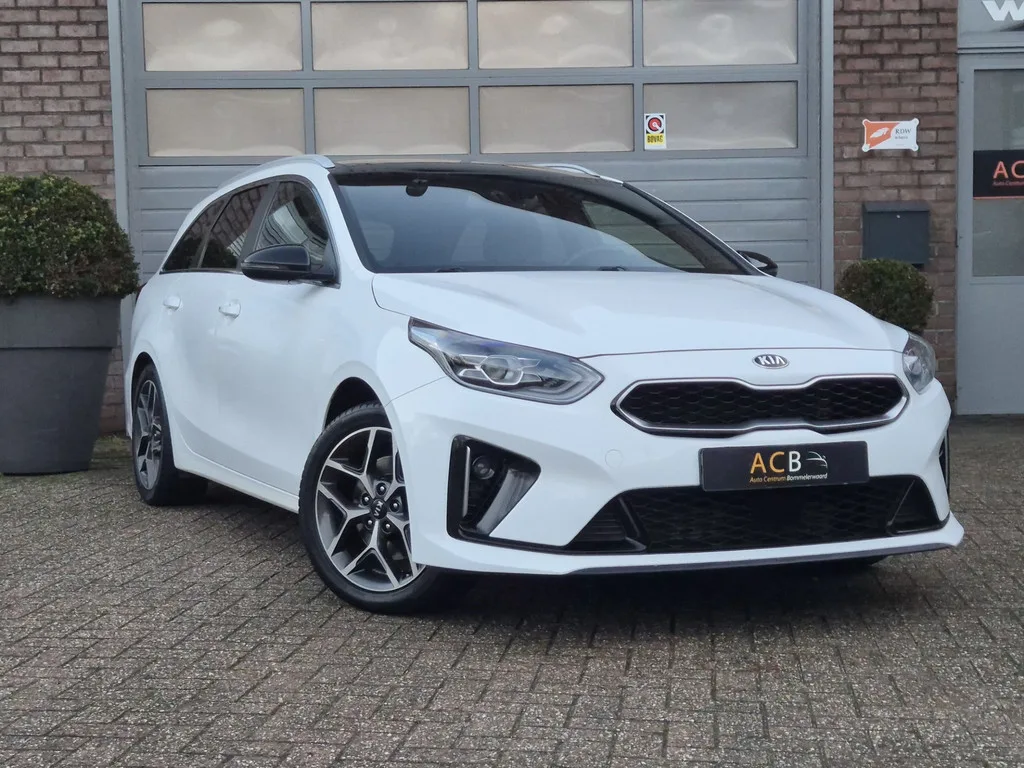 Kia Ceed (2021) — foto 1