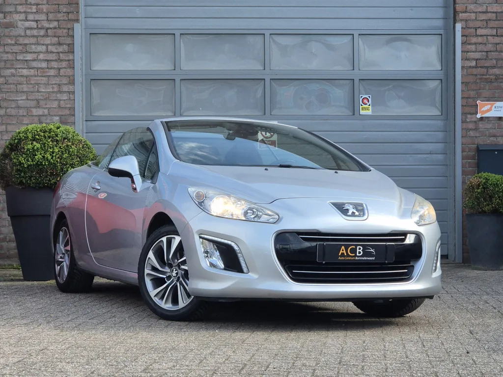 Peugeot 308 (2012) — foto 1