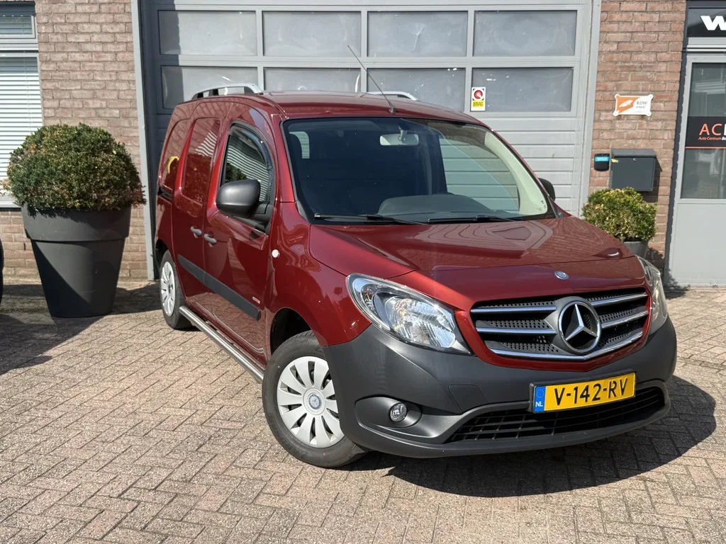 Mercedes-Benz Citan (2018) — foto 1