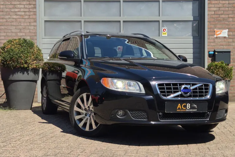 Volvo V70 (2012)