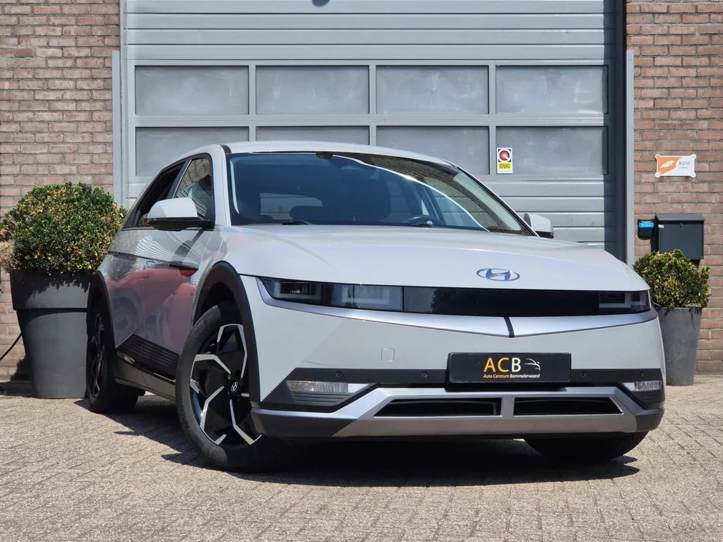 Hyundai Ioniq (2022) — foto 1