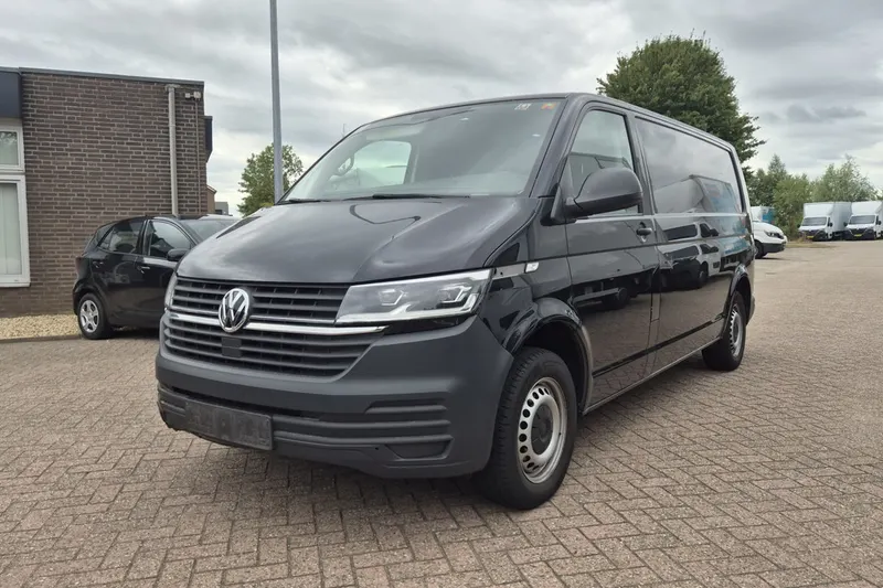 Volkswagen Transporter (2023)