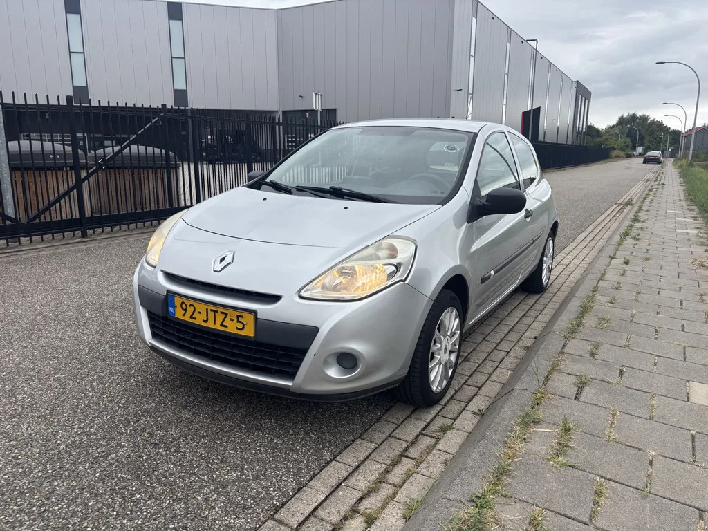 Renault Clio (2009) — foto 1