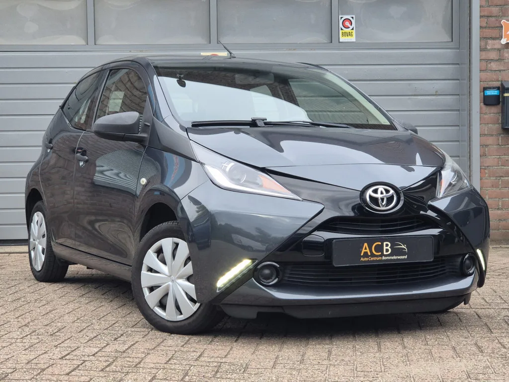 Toyota Aygo (2017) — foto 1