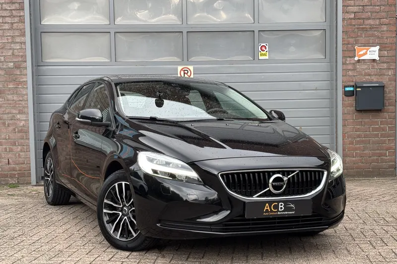 Volvo V40 (2016)