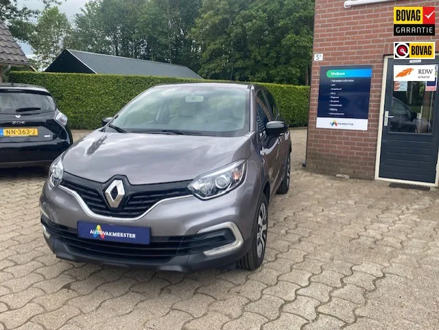 Renault Captur (2018) — foto 1