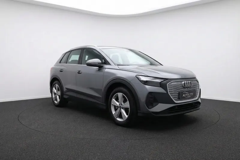 Audi Q4 e-tron (2023)