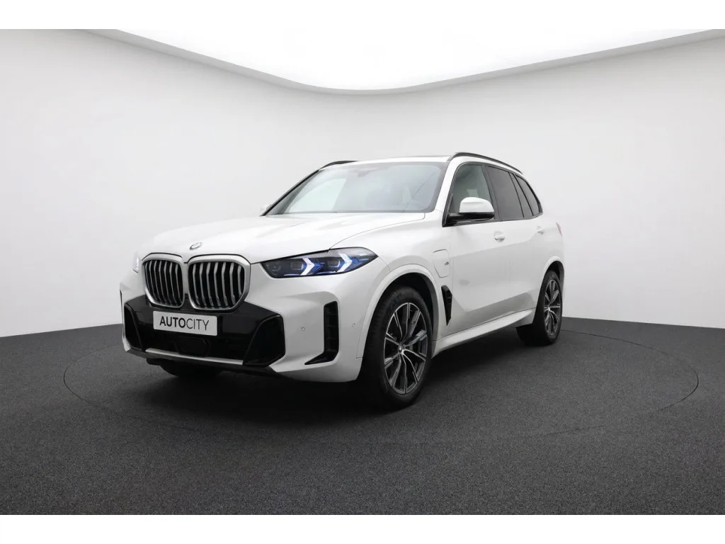 BMW X5 (2023) — foto 1